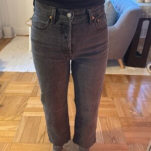 Levi’s ribcage straight, size 27